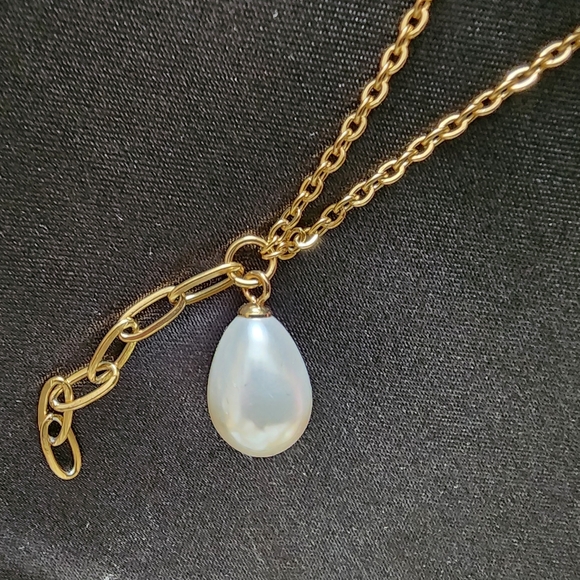 Slide Jewelry Stainless Steel Gold Necklace With Large Pearl Charm NIB - Picture 7 of 11